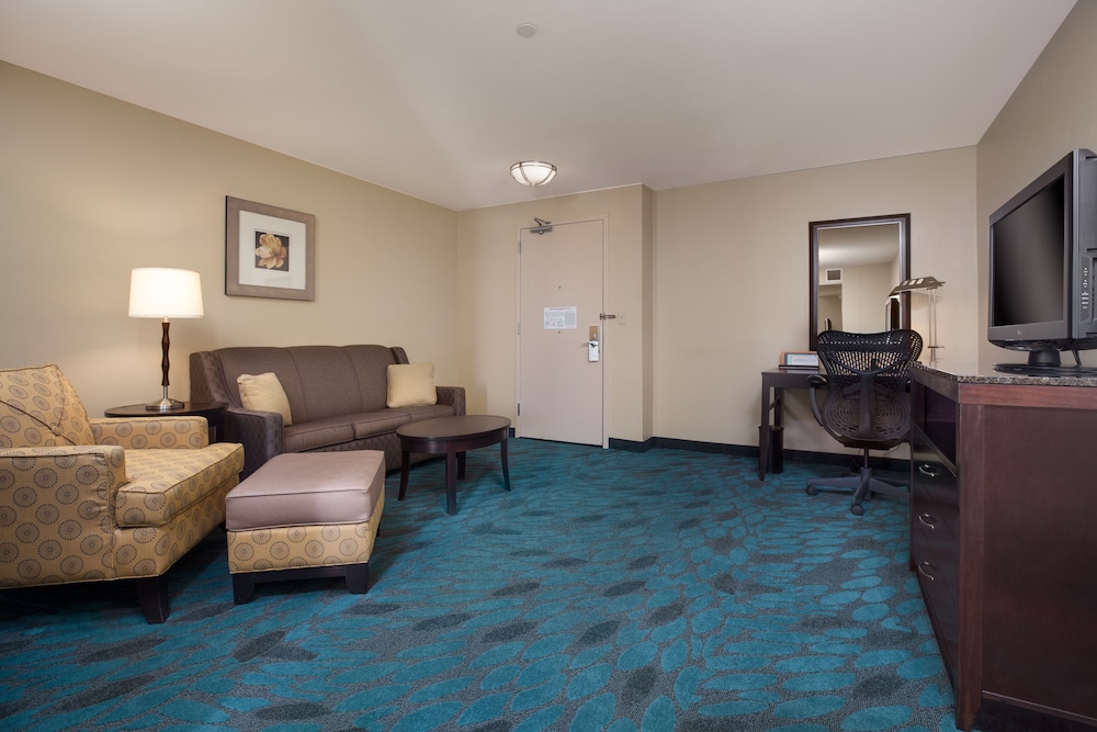 Hilton Garden Inn Fargo 25/61