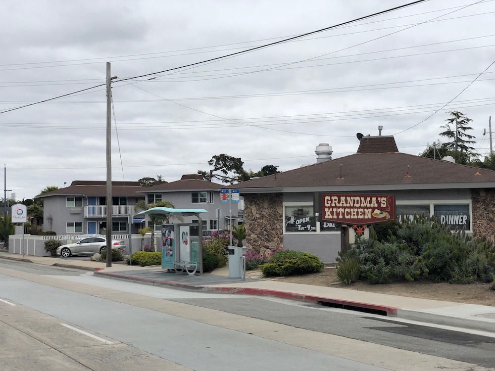 Pacific Inn Monterey 5/49