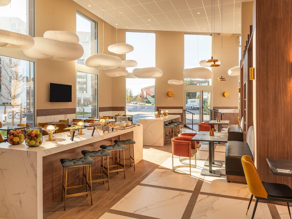 Mercure Acheres St Germain en Laye 37/50