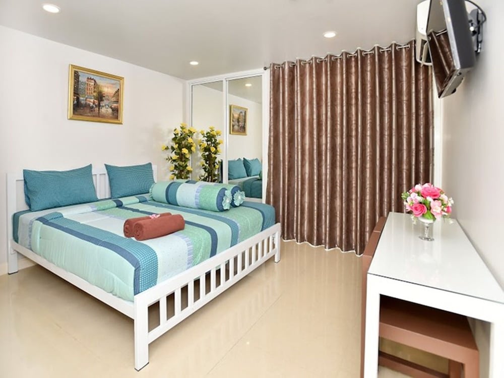Parvena Hotel 45/64