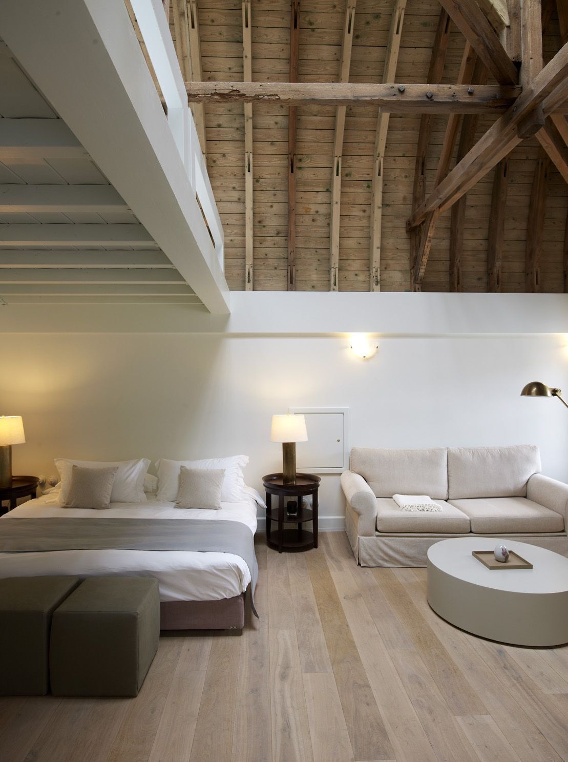 La Cupola, Panoramic, Suite, King Bed, Sofa 2/2