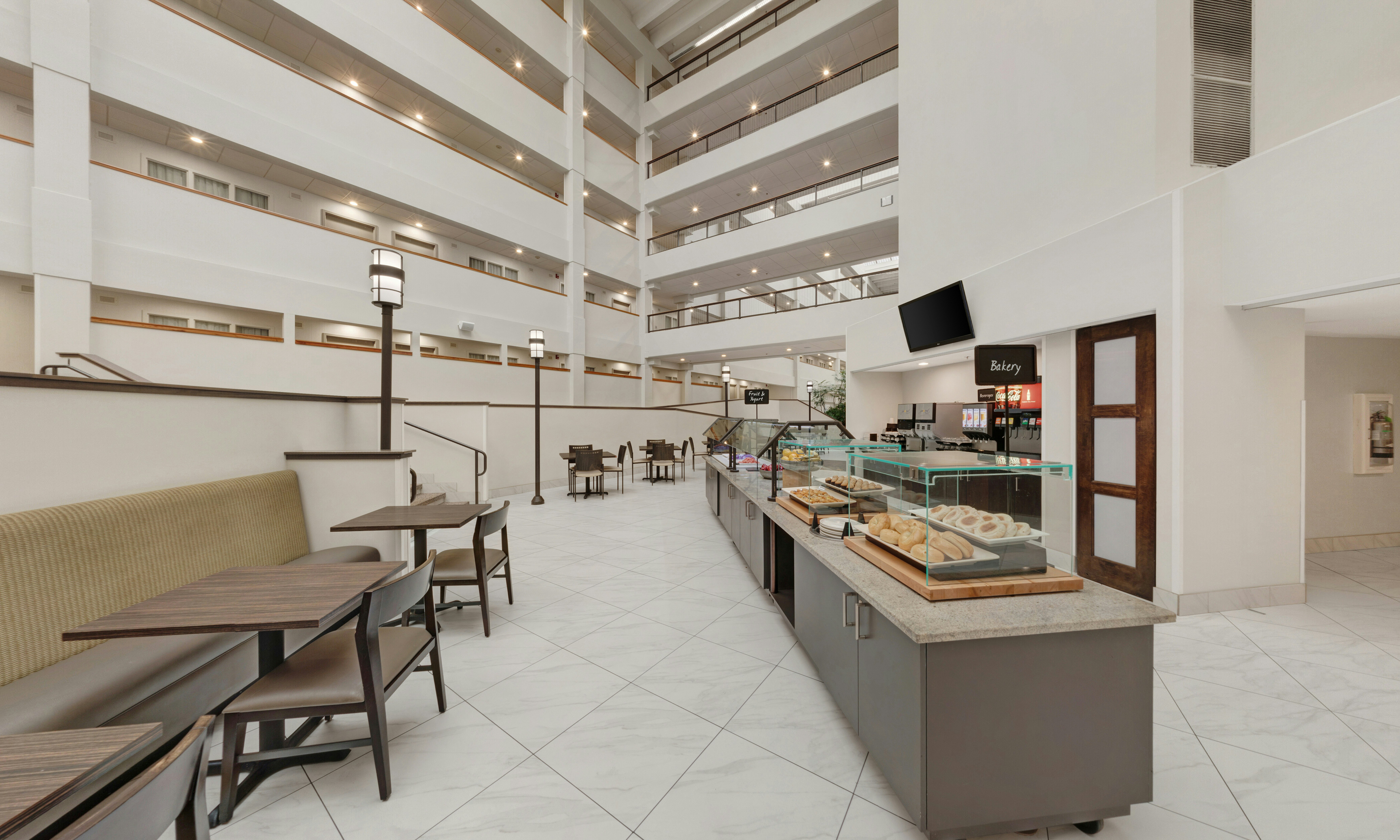 Embassy Suites By Hilton Milwaukee Brookfield 34/81