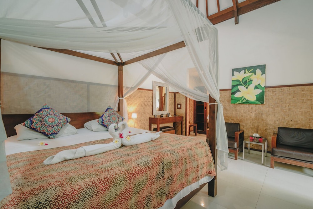 Frangipani Beach Villa 25/68