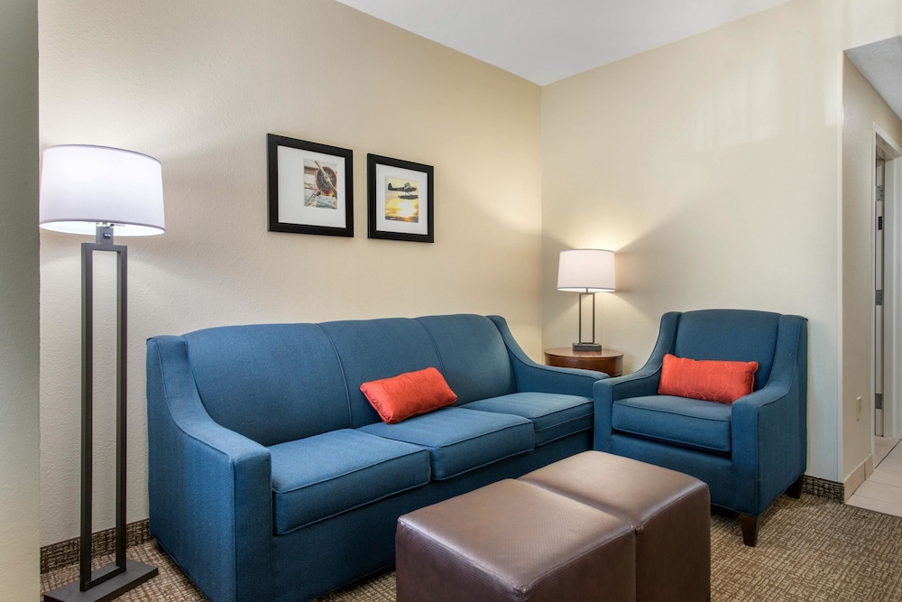 Comfort Inn and Suites Tavares North 24/38