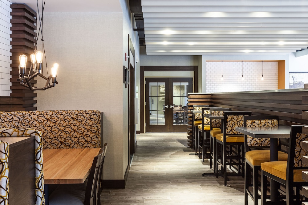 Holiday Inn Chicago North Evanston 36/44