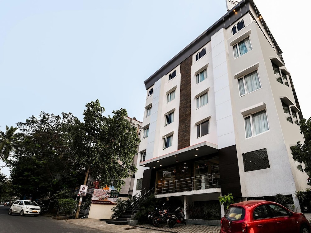 Rohini Jazz Hotel 5/29