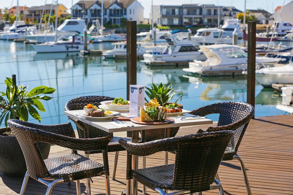 The Marina Hotel 53/66