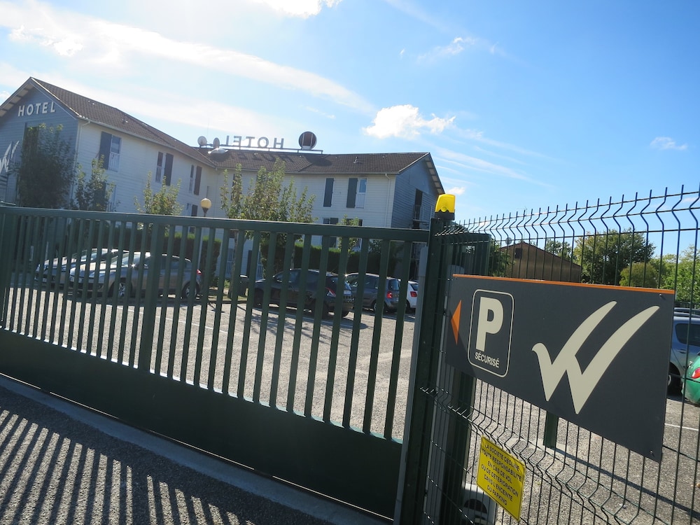 Hotel Wood Inn Merignac 5/52