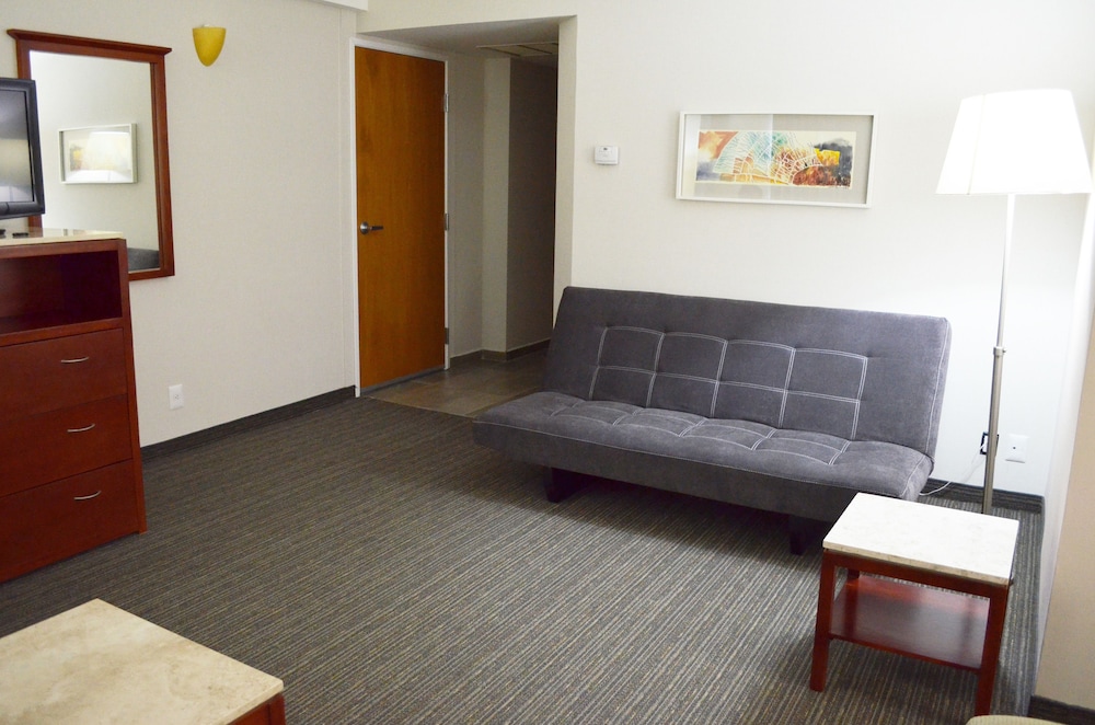 Casa Inn Celaya 46/68