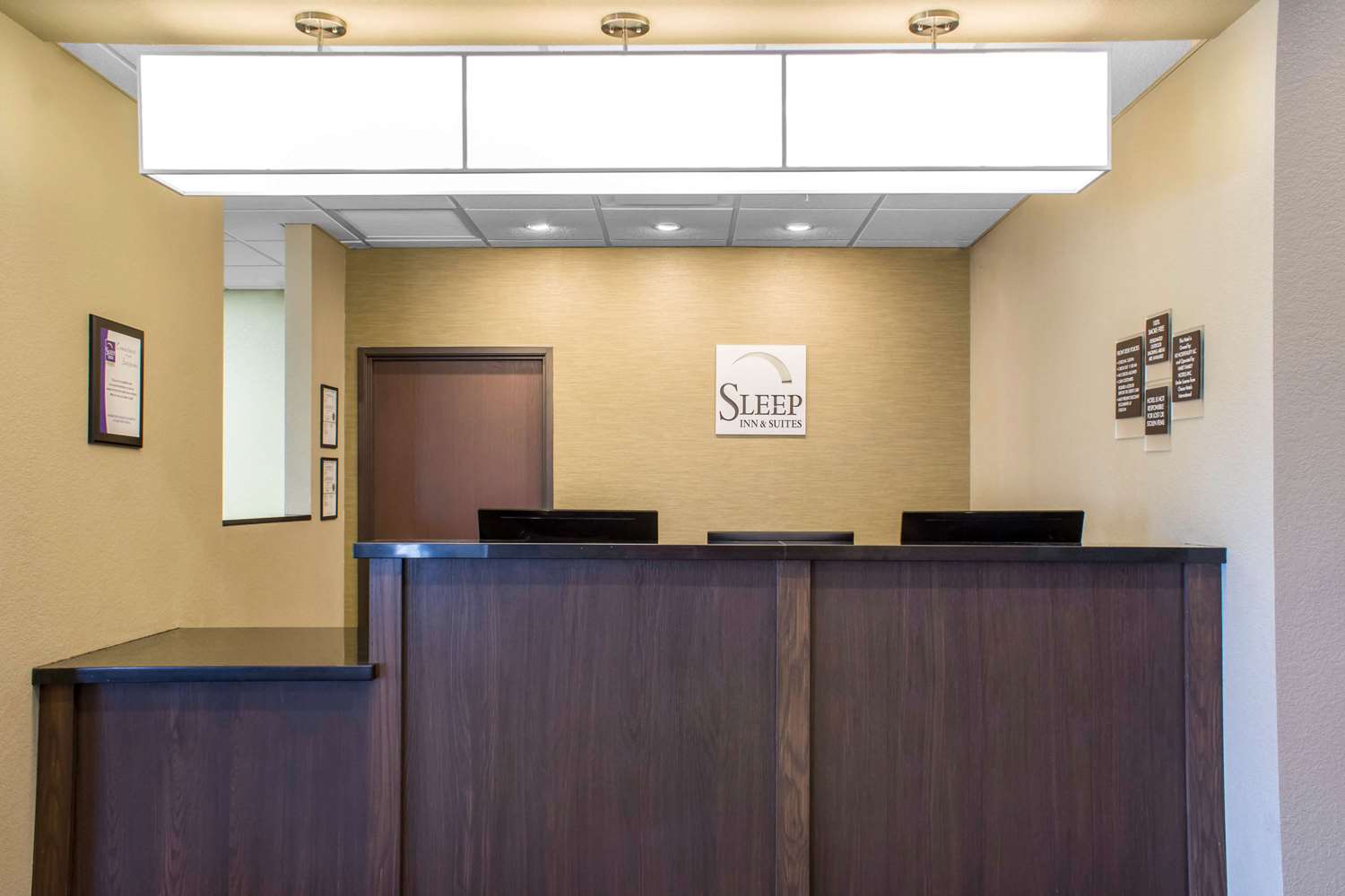 Sleep Inn & Suites Fort Dodge 4/28