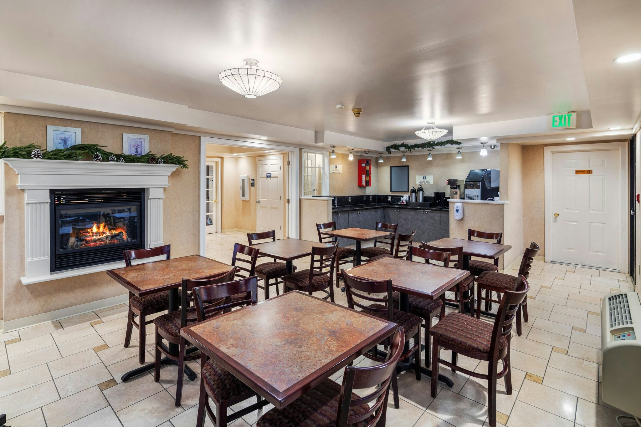 Inn at Lake Washington By OYO I-405 24/27