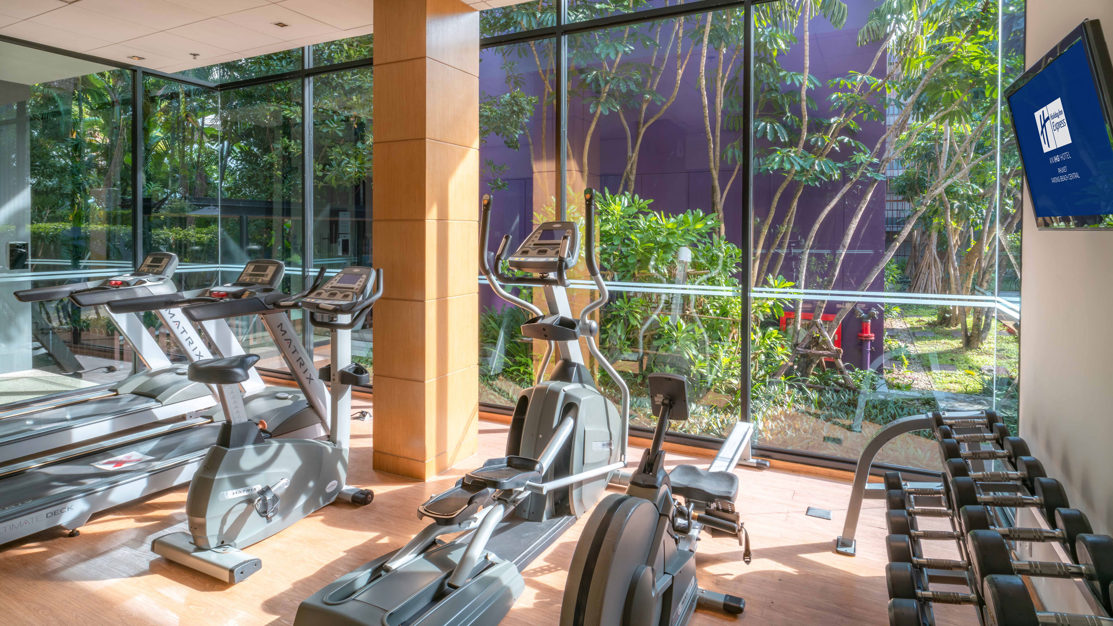 Holiday Inn Express Phuket Patong Beach Central 45/82