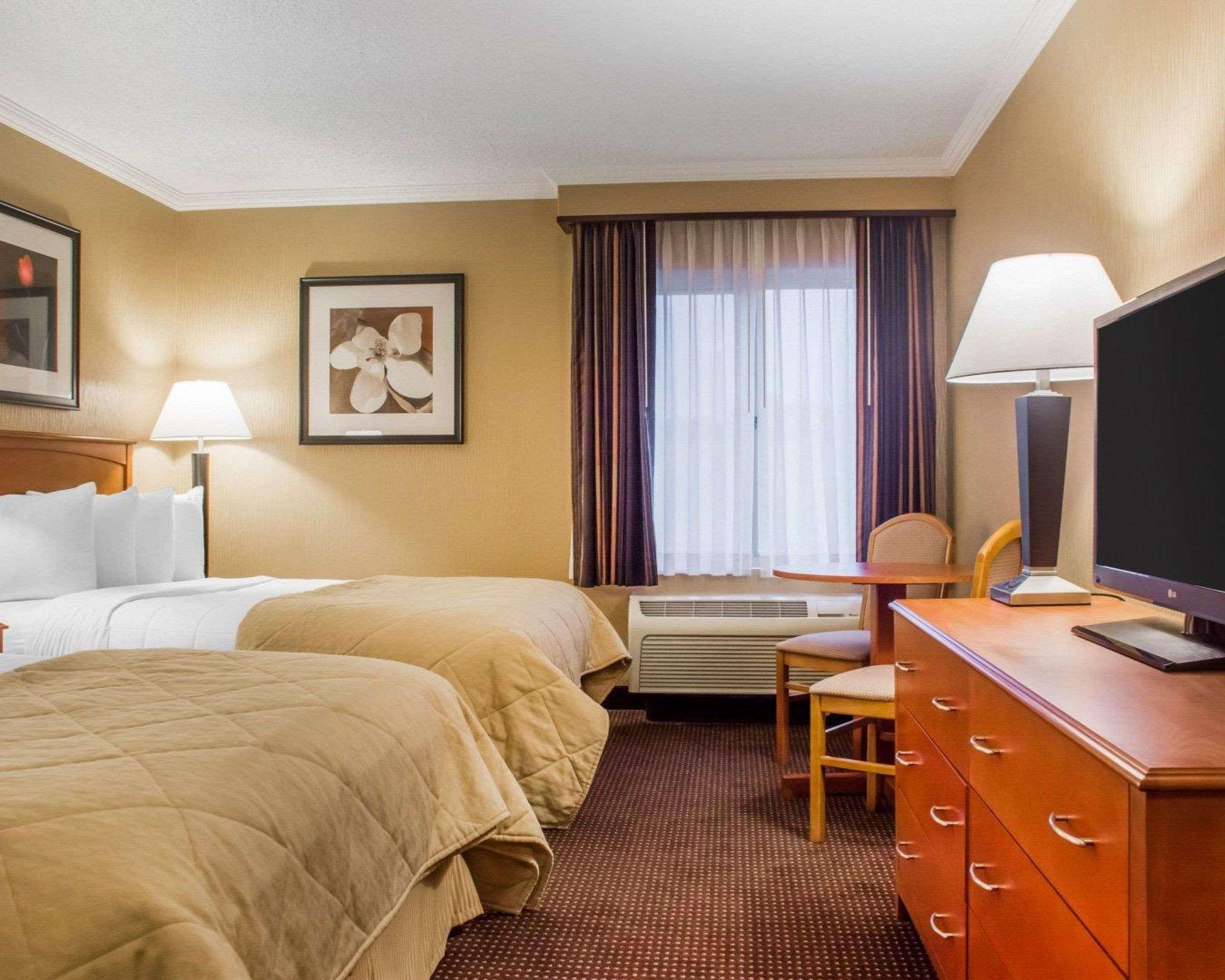 Hampton Inn Oswego 5/36