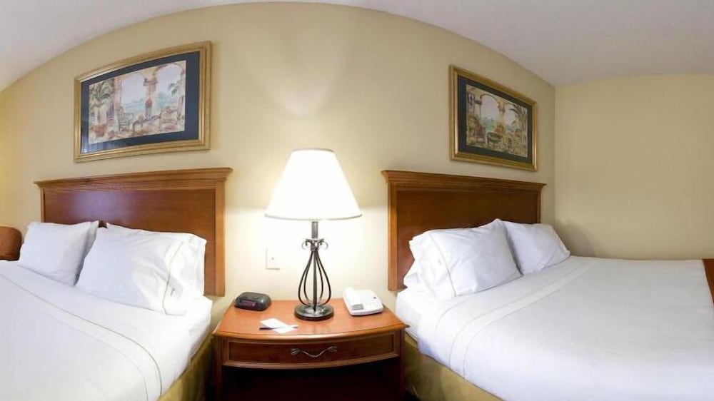 Holiday Inn Express Hotels And Suites Brooksville West 29/56