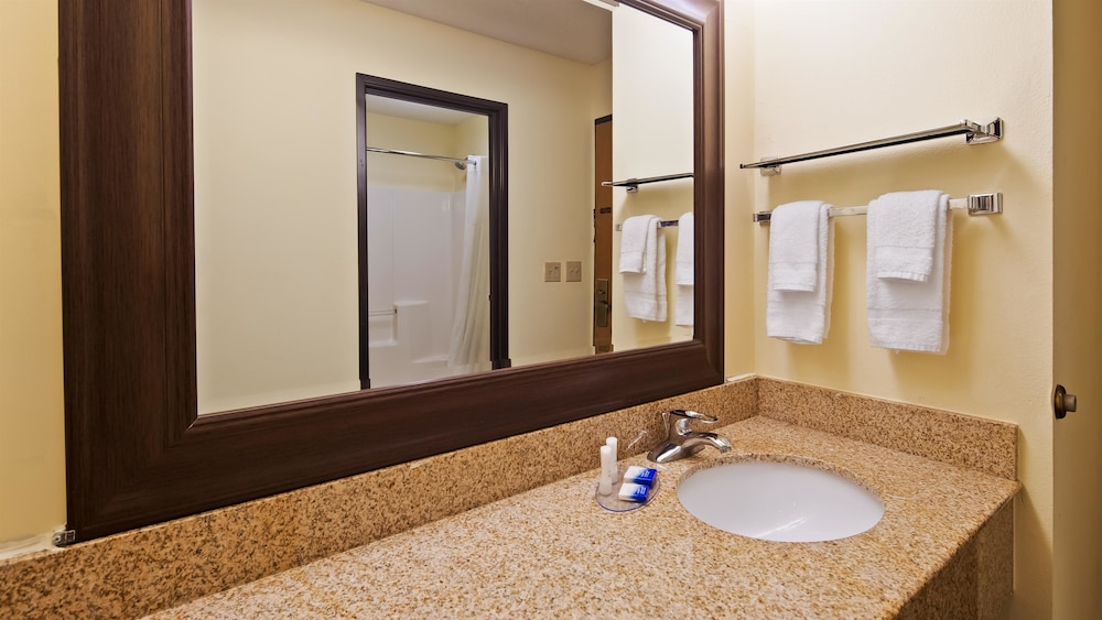 Best Western Shippensburg Hotel 21/58