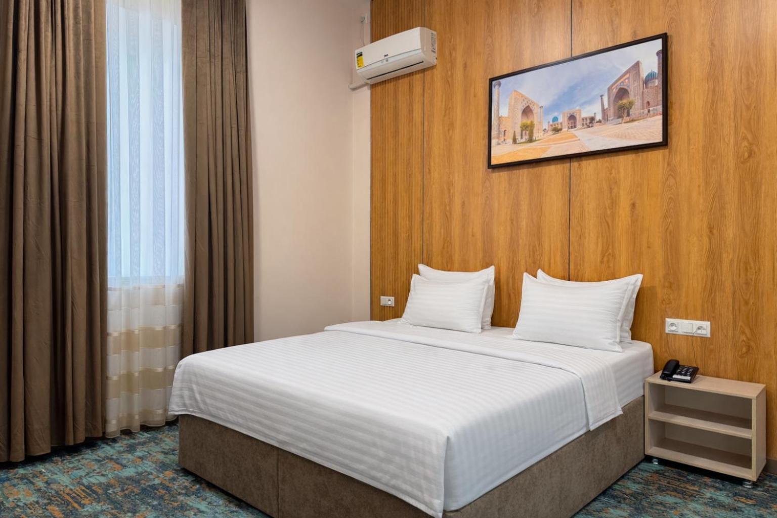 Musafir Hotel 2/13
