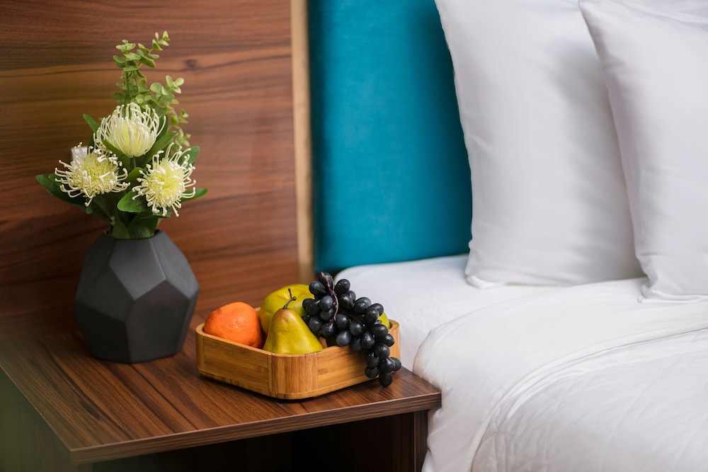Kingly Hotel 30/56