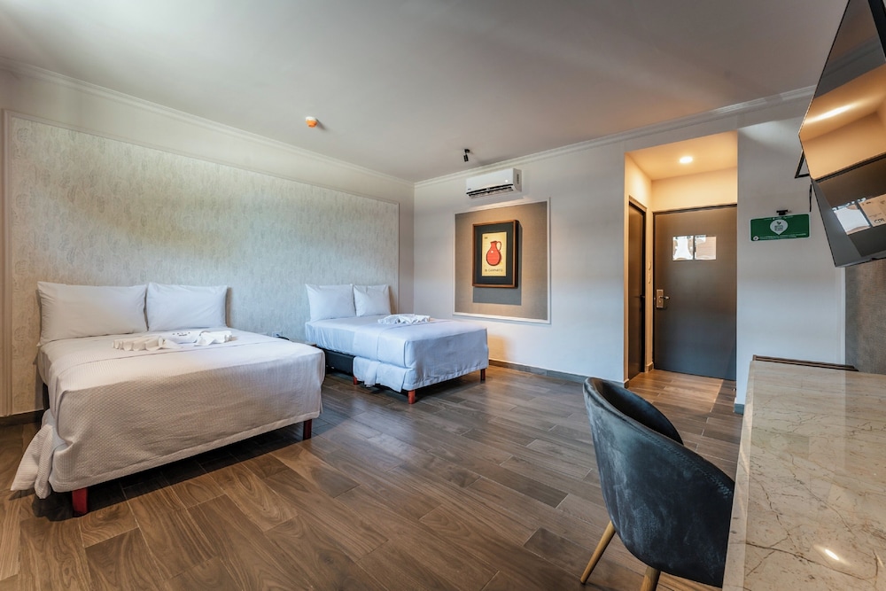 Hotel MID Project 20/58