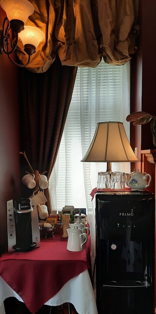 Beacon Inn at Sidney B&B 22/66