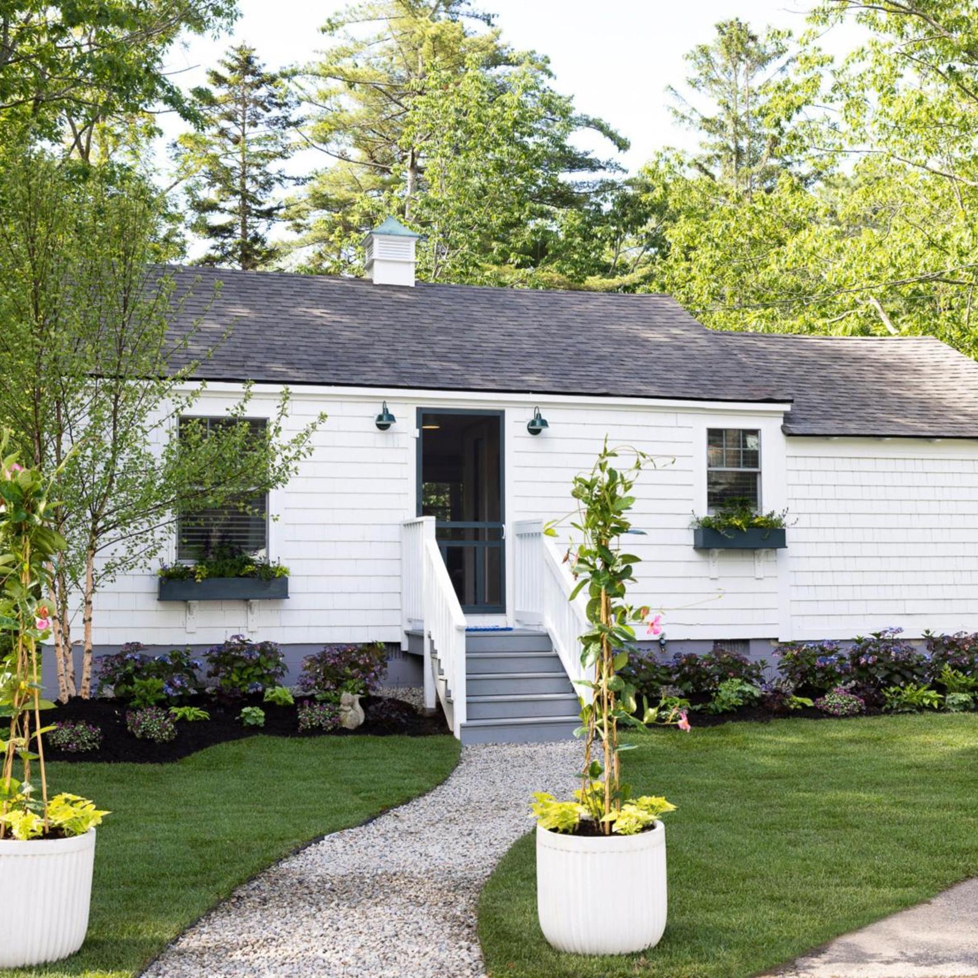 Village Cove Inn 48/51