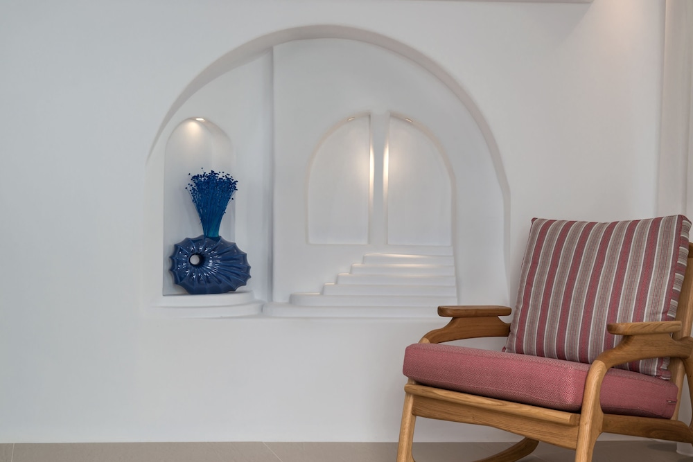 Nefeles Luxury Suites 30/49