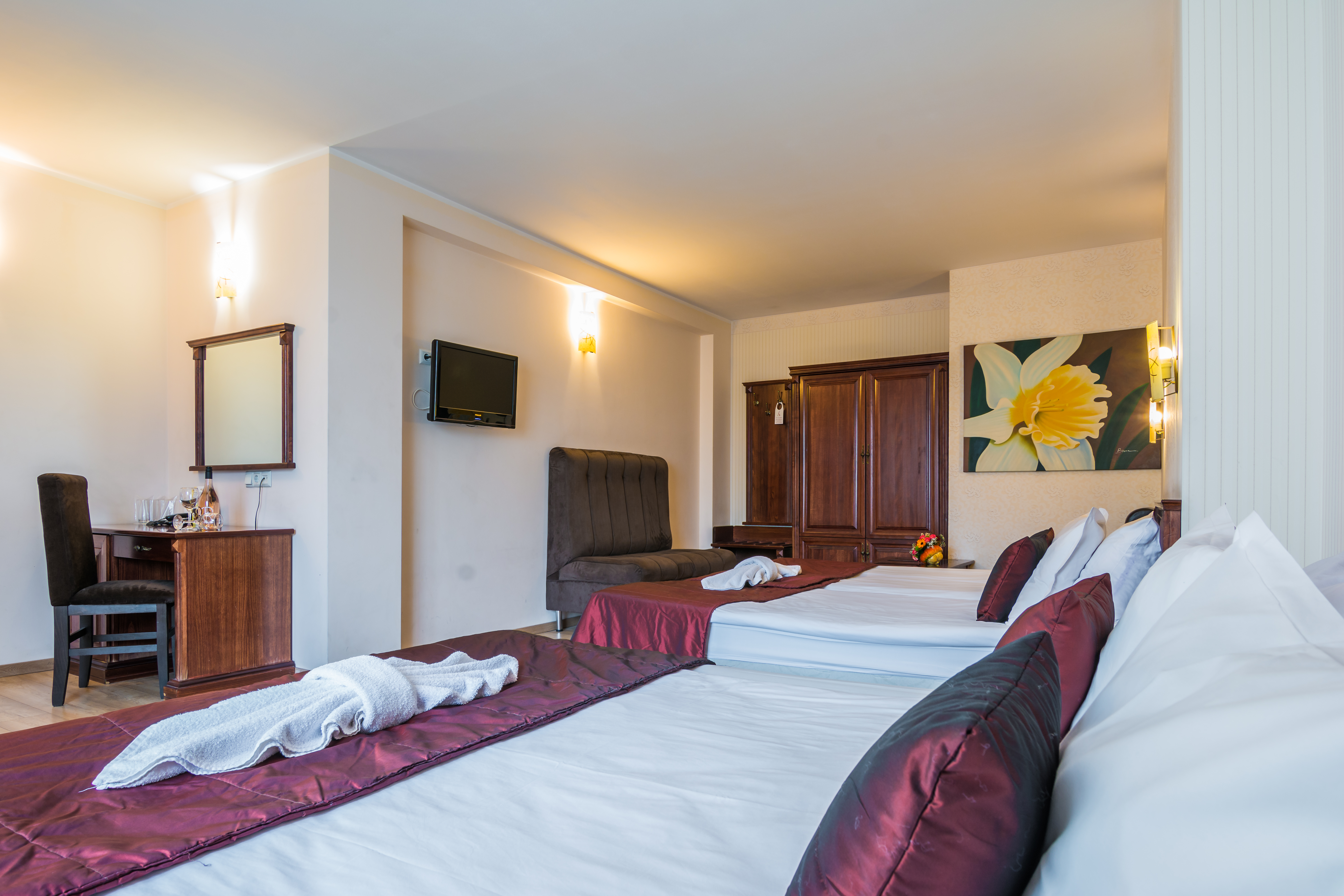 1 BEDROOM, APARTMENT