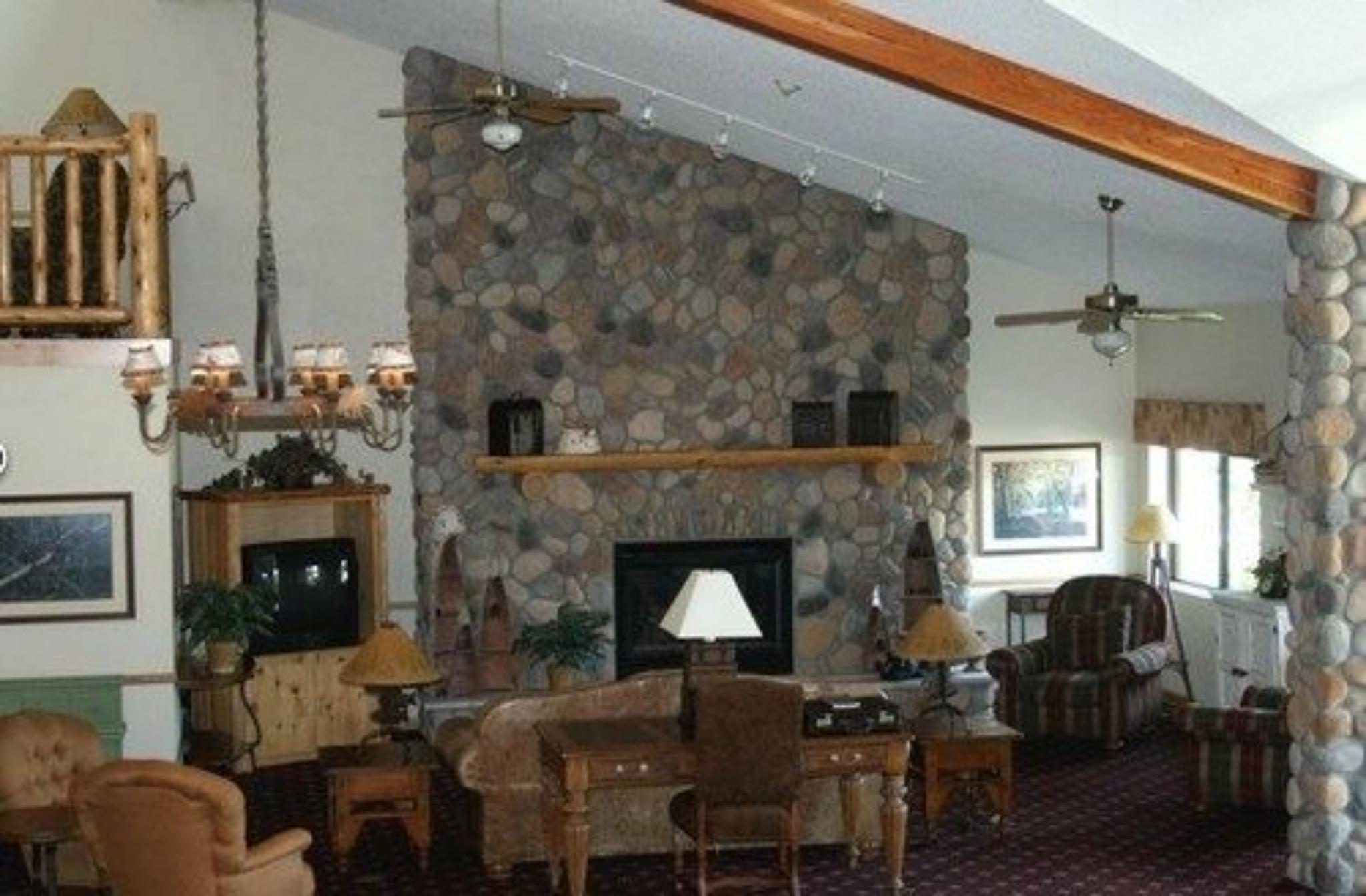 Oveson's Pelican Lake Resort & Inn 14/22