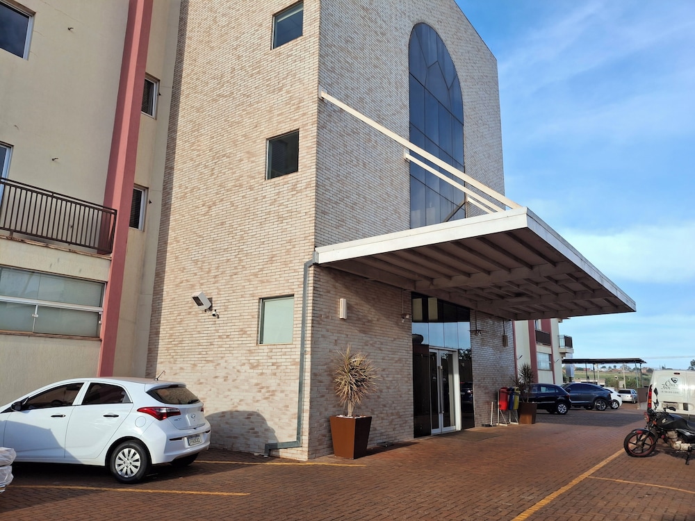 Onix Inn Hotel Cravinhos 44/50
