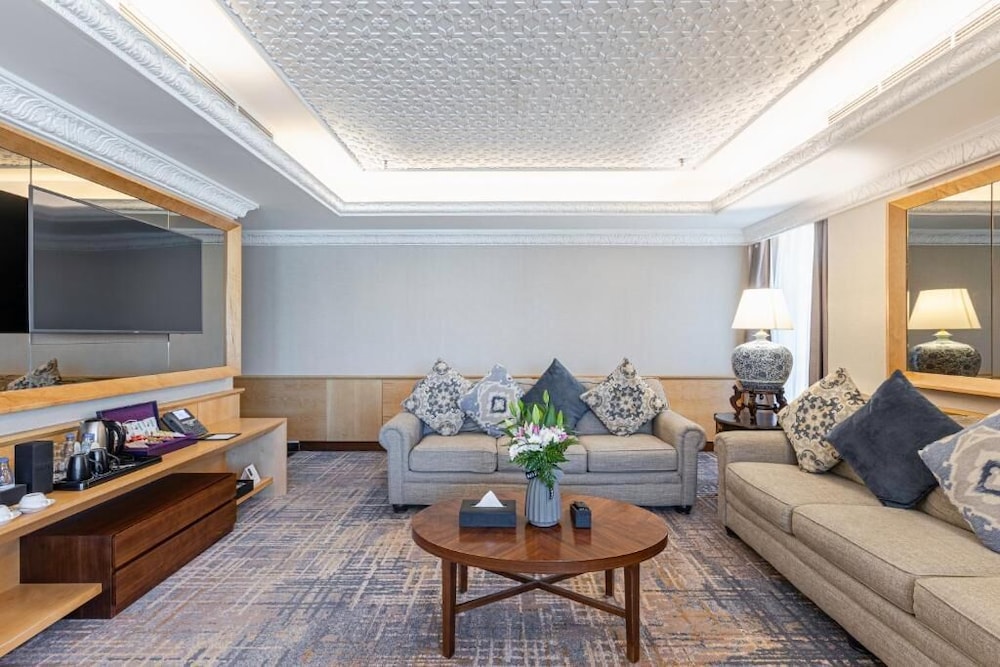 Maden Hotel 30/50