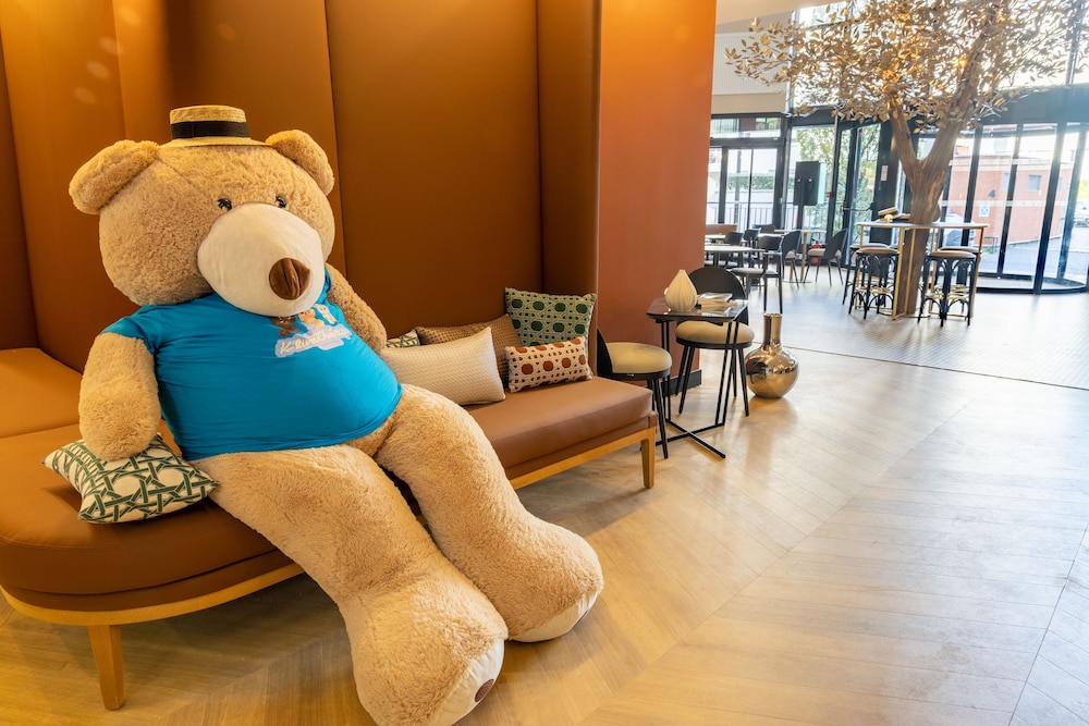 Novotel Paris Suresnes Longchamp 26/48