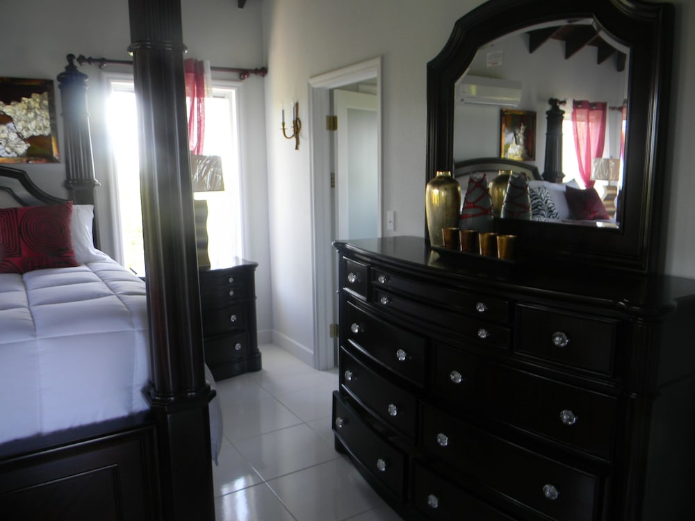 Harbor Breeze Villas 17/64