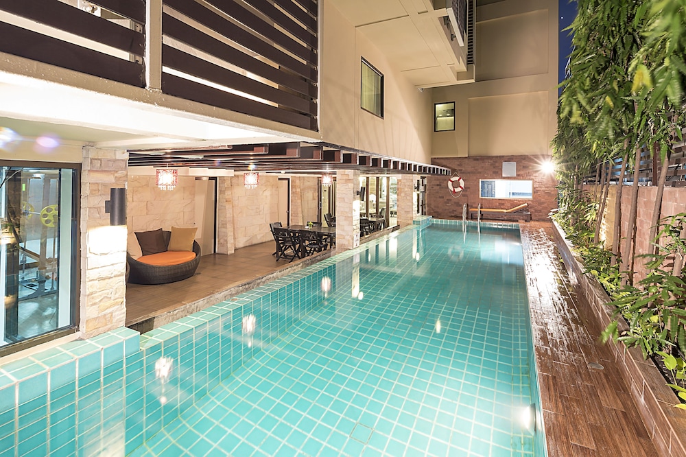 ASPEN SUITES HOTEL SUKHUMVIT 2 BANGKOK 57/65