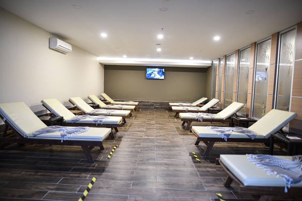 Avena Resort and Spa Hotel 39/68