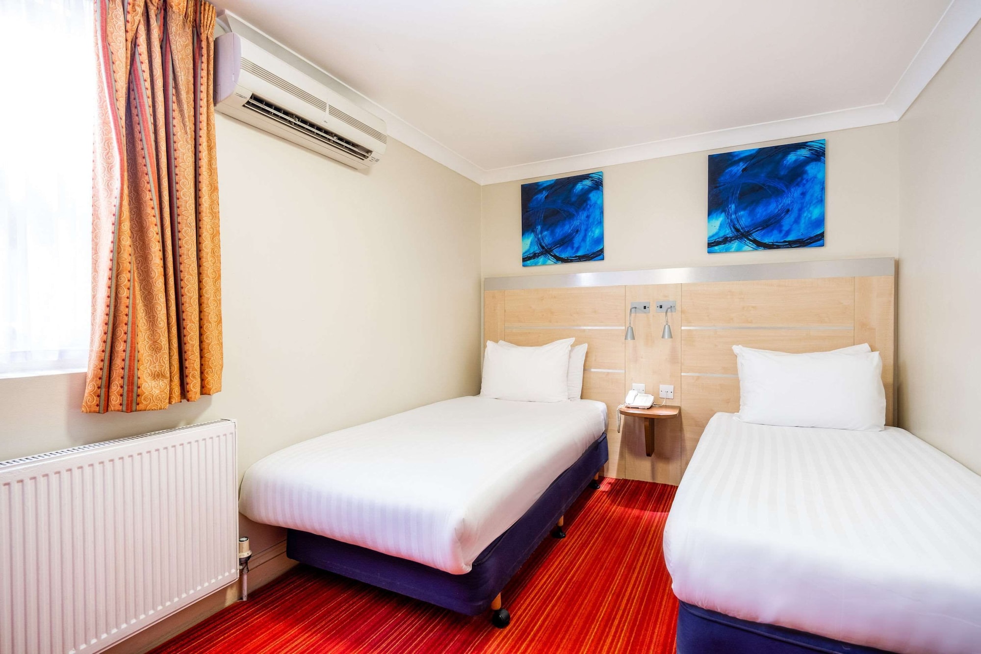 غرفة قياسية بسريرين منفصلين، Comfort Inn Victoria 4/10