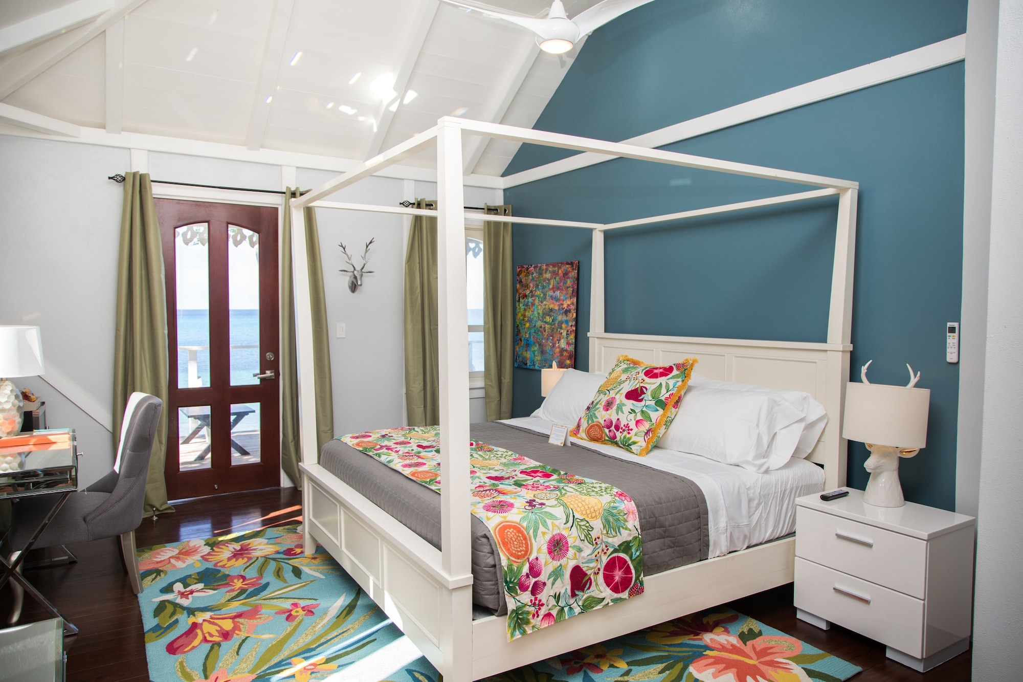 Albert, Premier, King Bed, Sea View, Balcony