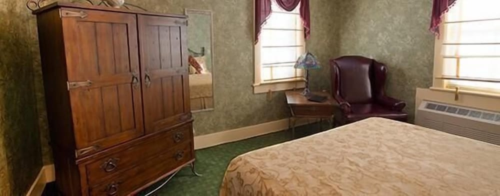 Stroudsmoor Country Inn 36/67
