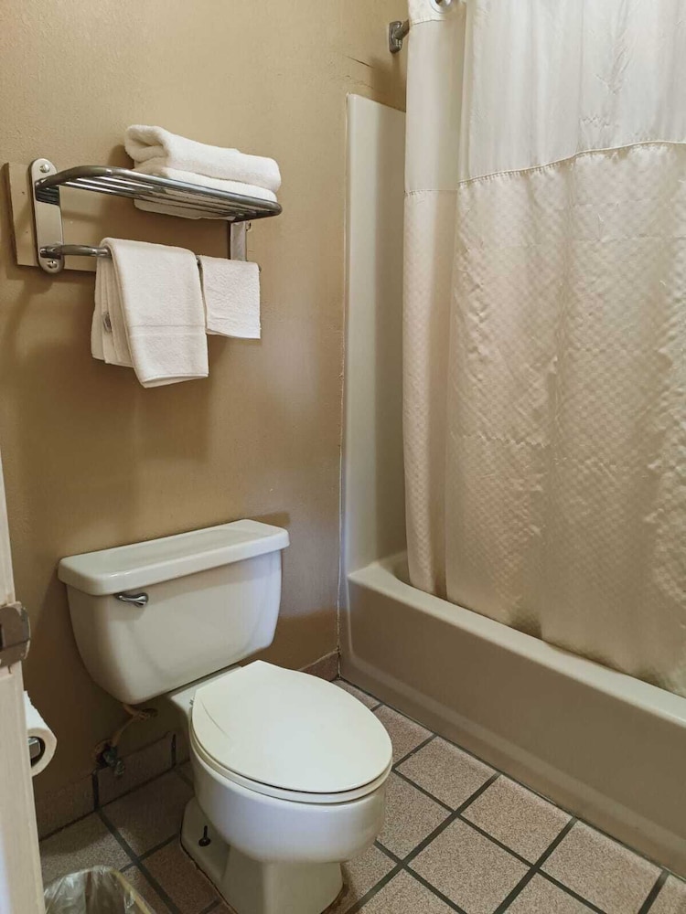 Executive Inn Kilgore North 51/57
