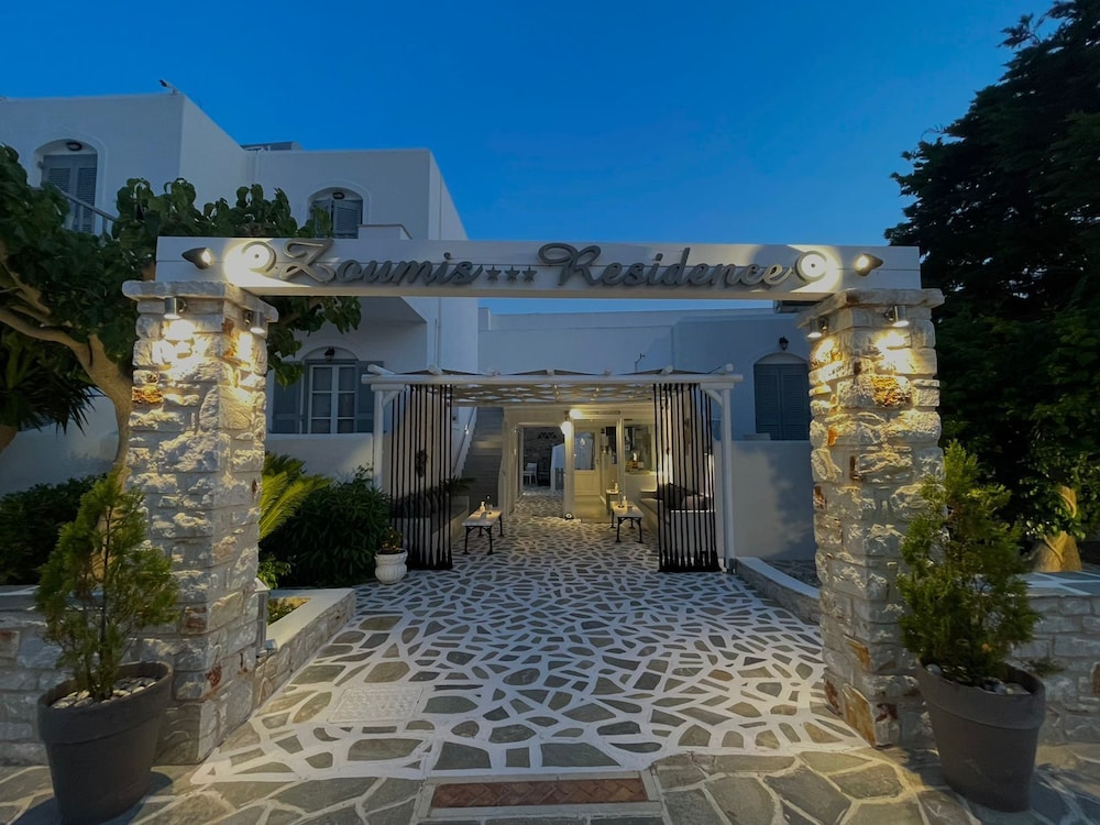 Zoumis Studios 4/50