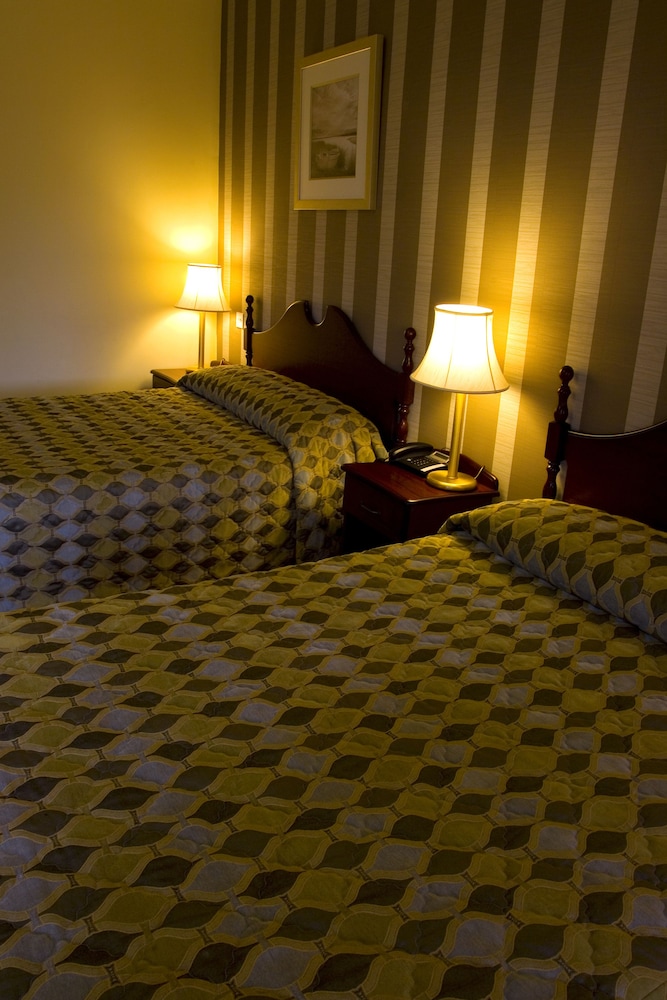 An Chuirt Hotel Gweedore 43/46