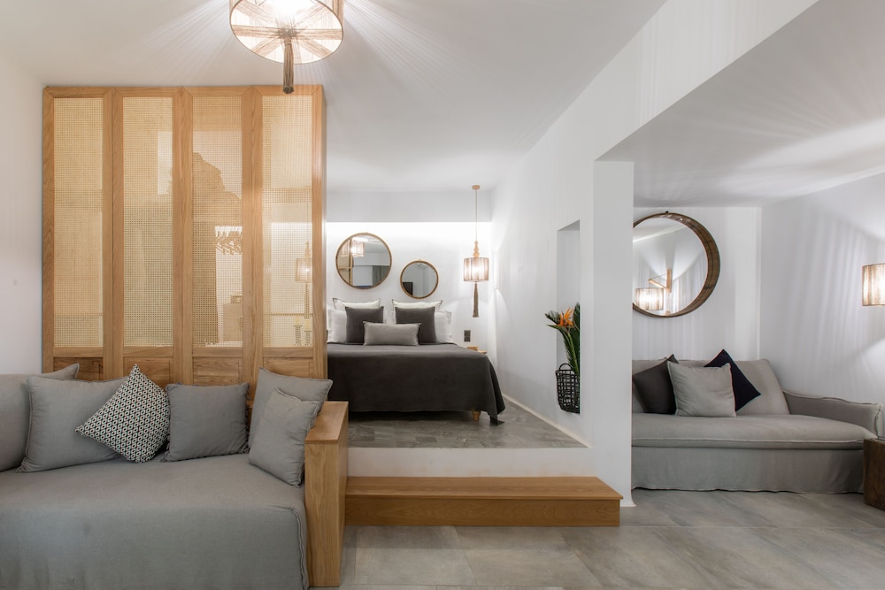 Athina Studios & Suites 30/50