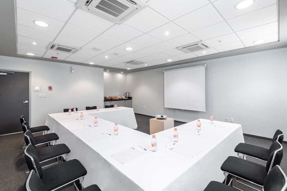 City Express Junior by Marriott Toluca Zona Industrial 29/39