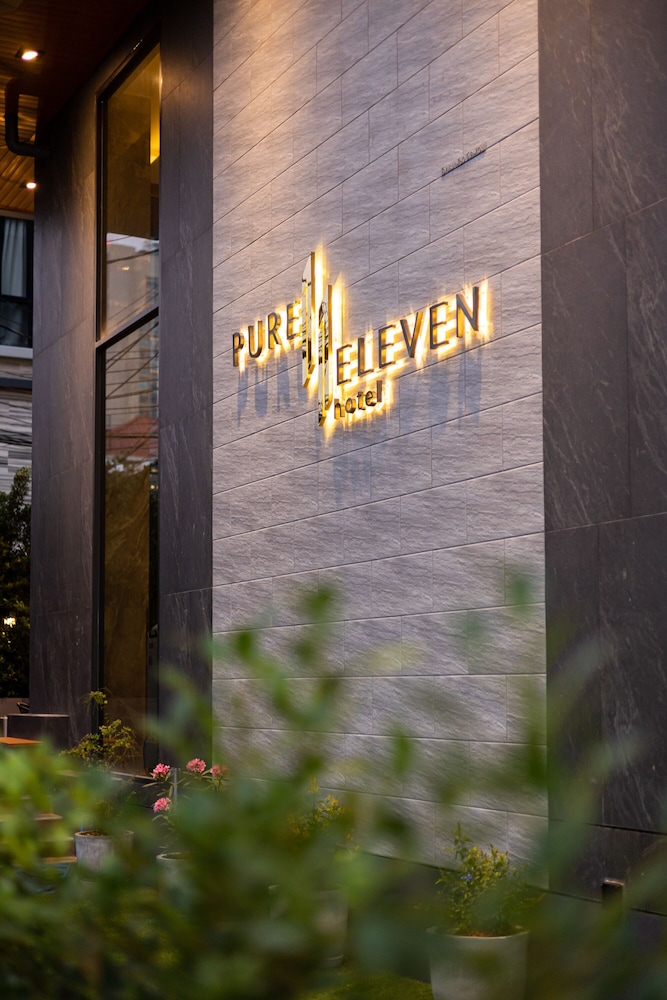 Pure Eleven Hotel Bangkok 39/44