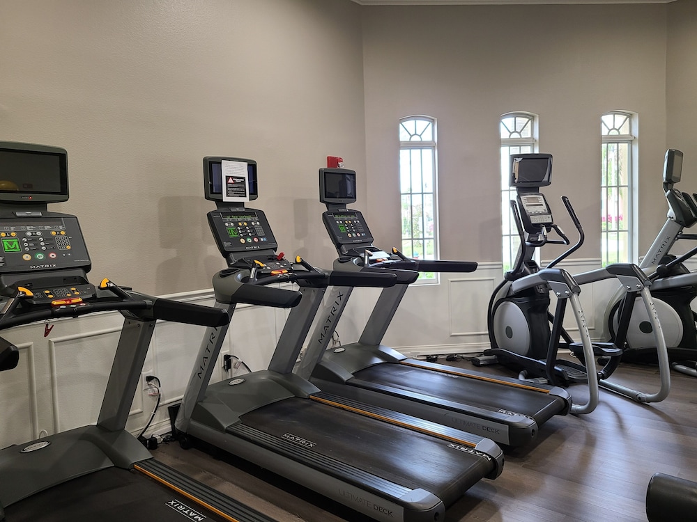 Orlando Resort Rentals near Universal 18/50