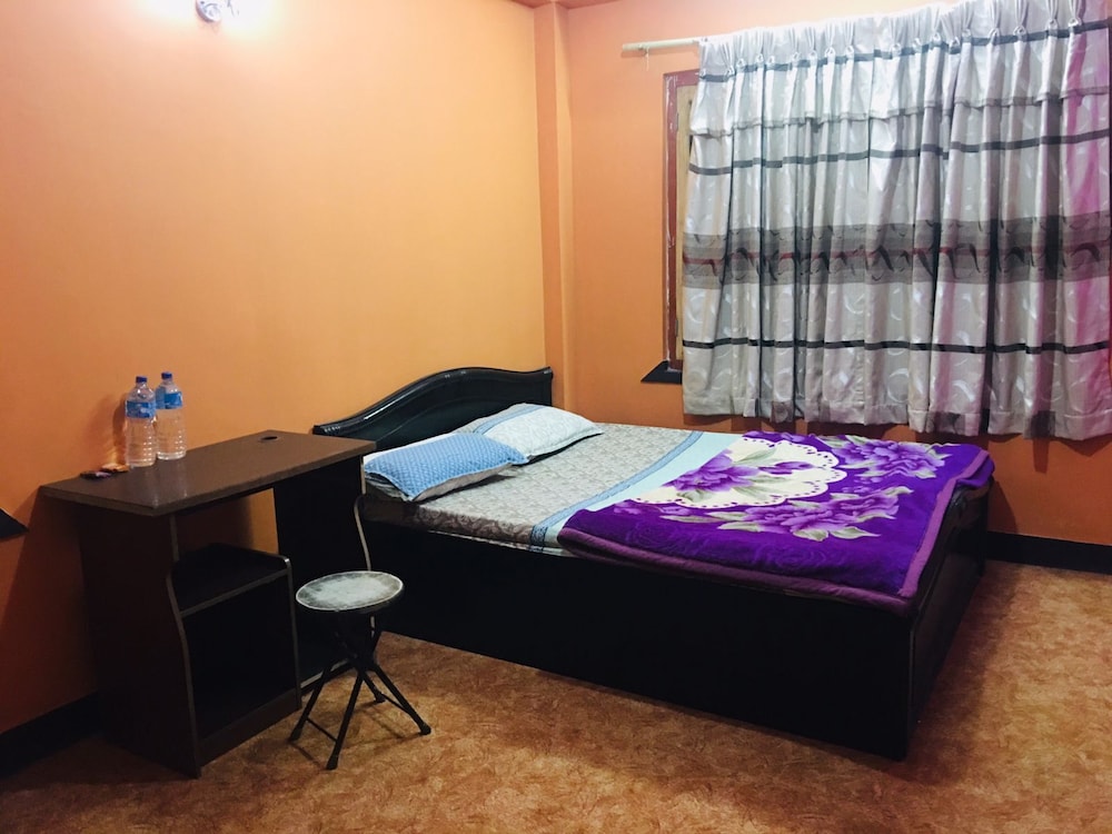 Sara's Backpackers Hotel 14/74