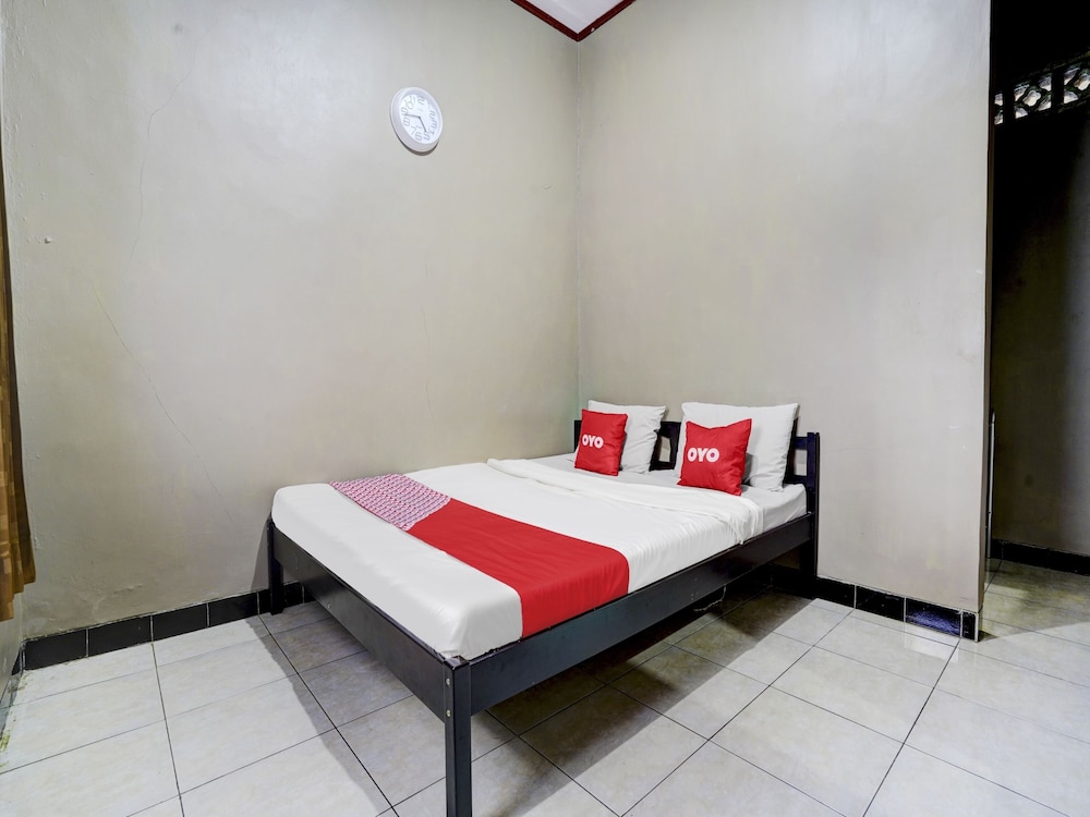 OYO 113676 Wisma Al-fahmi Syariah 8/25