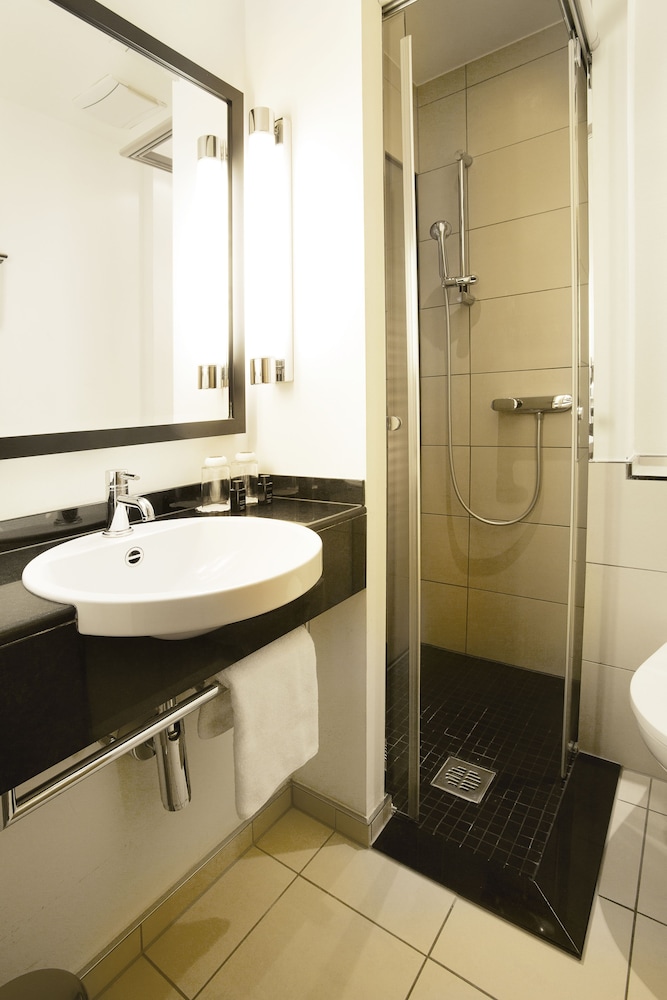 Townhouse Hotel 34/37