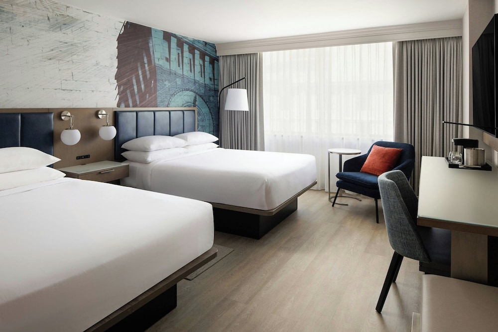 Deluxe, 2 Queen Beds