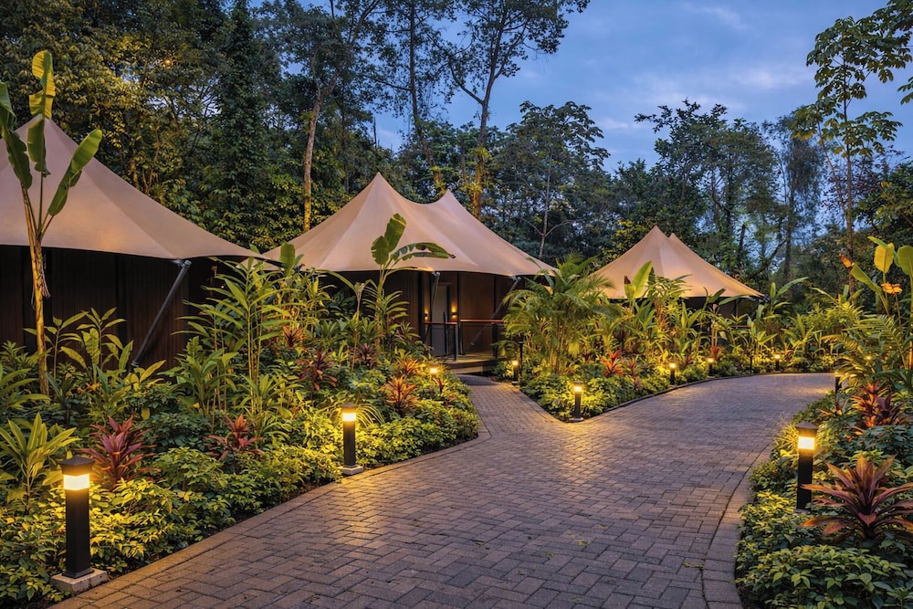 Tifakara Boutique Hotel 45/50