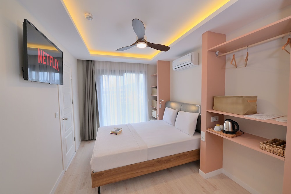 Calis Hotel 16/48