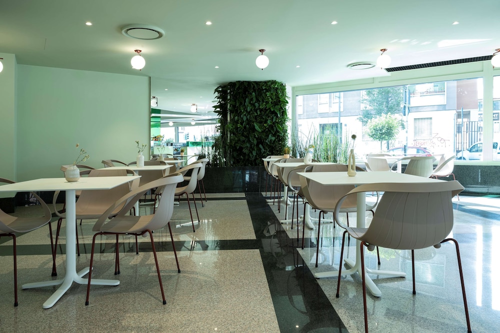 Antares Hotel Concorde 42/54